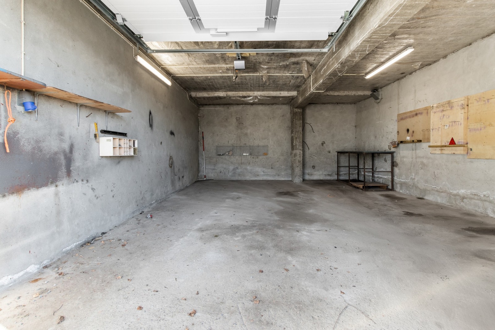 Garasje med innlagt tre-fas strøm. Galleribilde