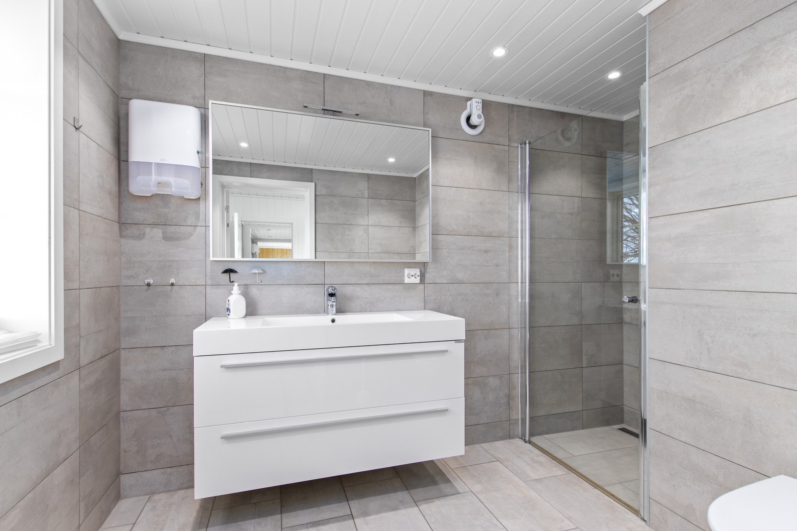 Flott flislagt bad fra 2016. Galleribilde