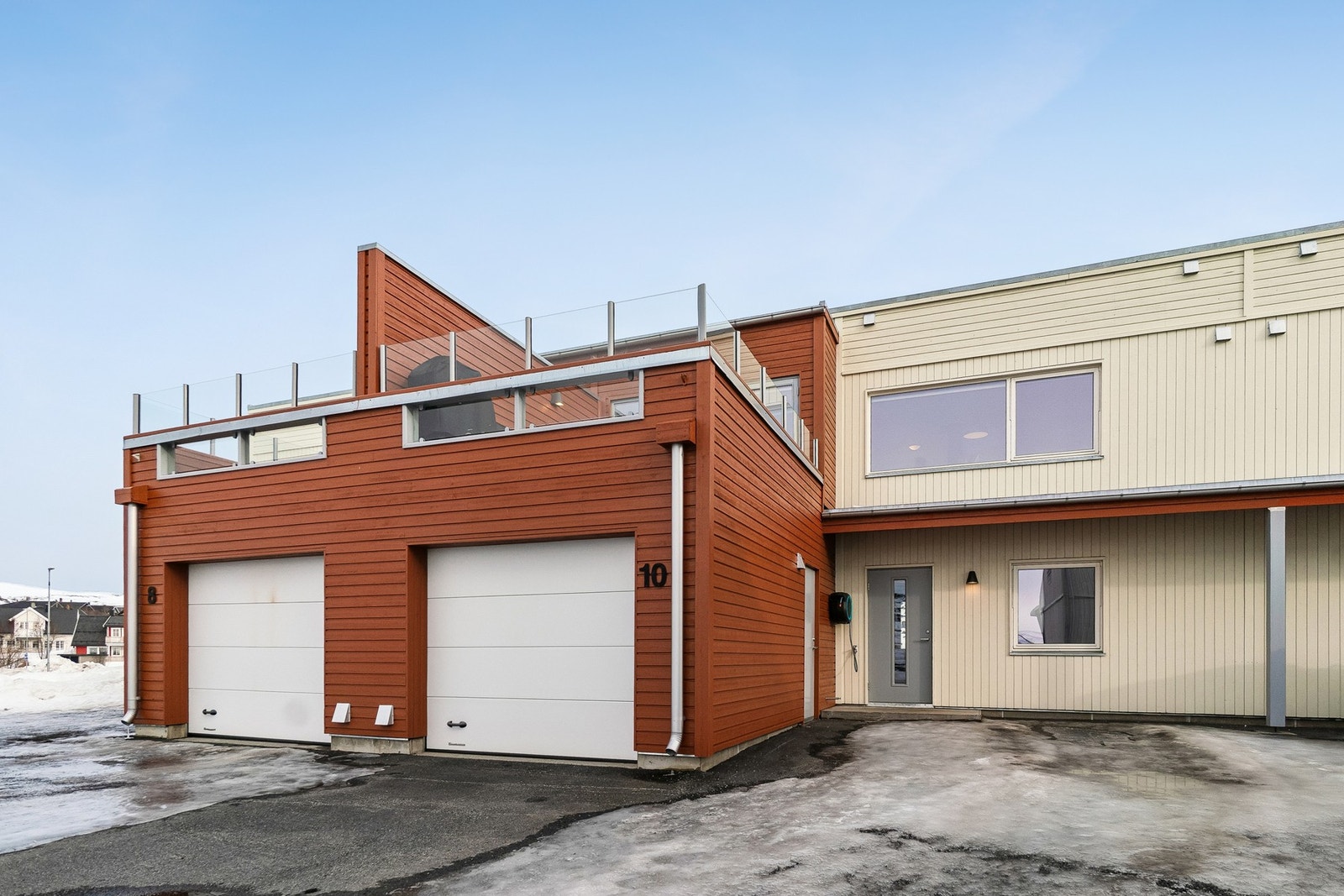 Her får du et moderne og pent rekkehus fra 2018, i et nyere boligfelt på Prærien. Galleribilde