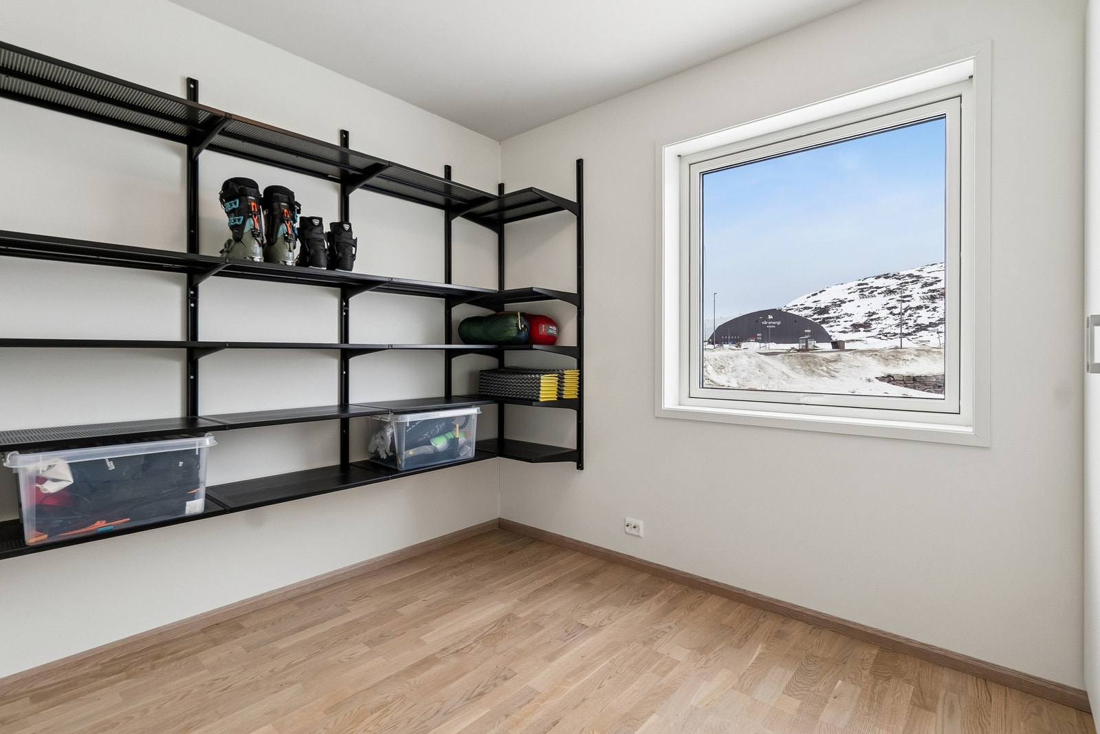 Soverommene kan fint benyttes til andre oppholdsformål ved behov, f.eks. dersom du trenger et eget kontor, hobbyrom, TV-stue o.l. Galleribilde