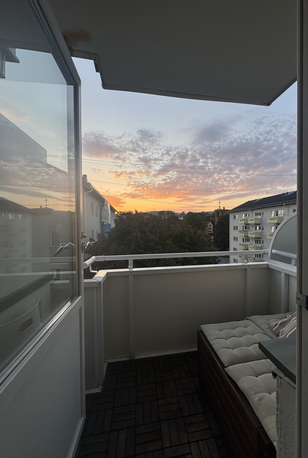 Selgers eget bilde fra sommeren. Galleribilde