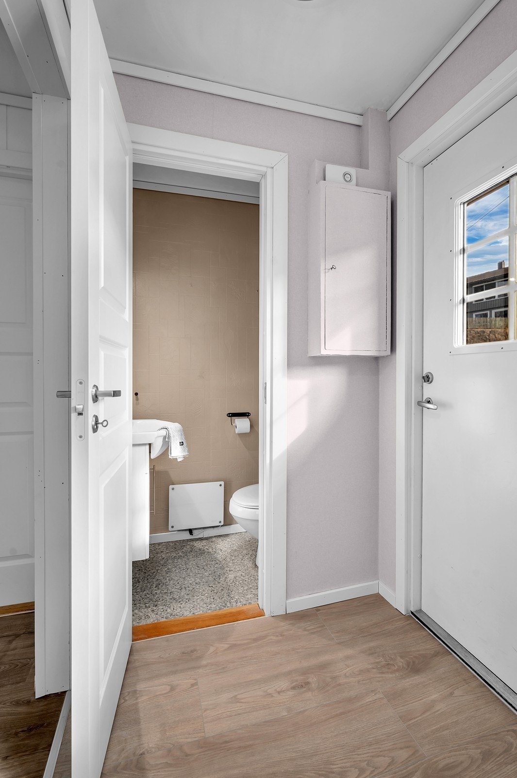 Det er wc i hovedetasjen Galleribilde