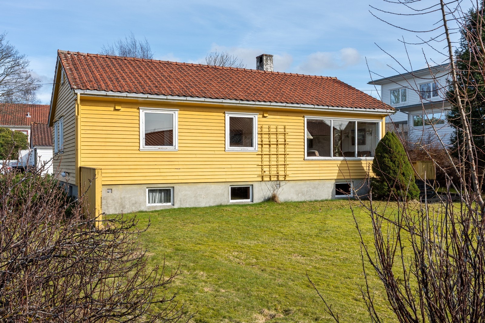 Fin og skjermet hage Galleribilde