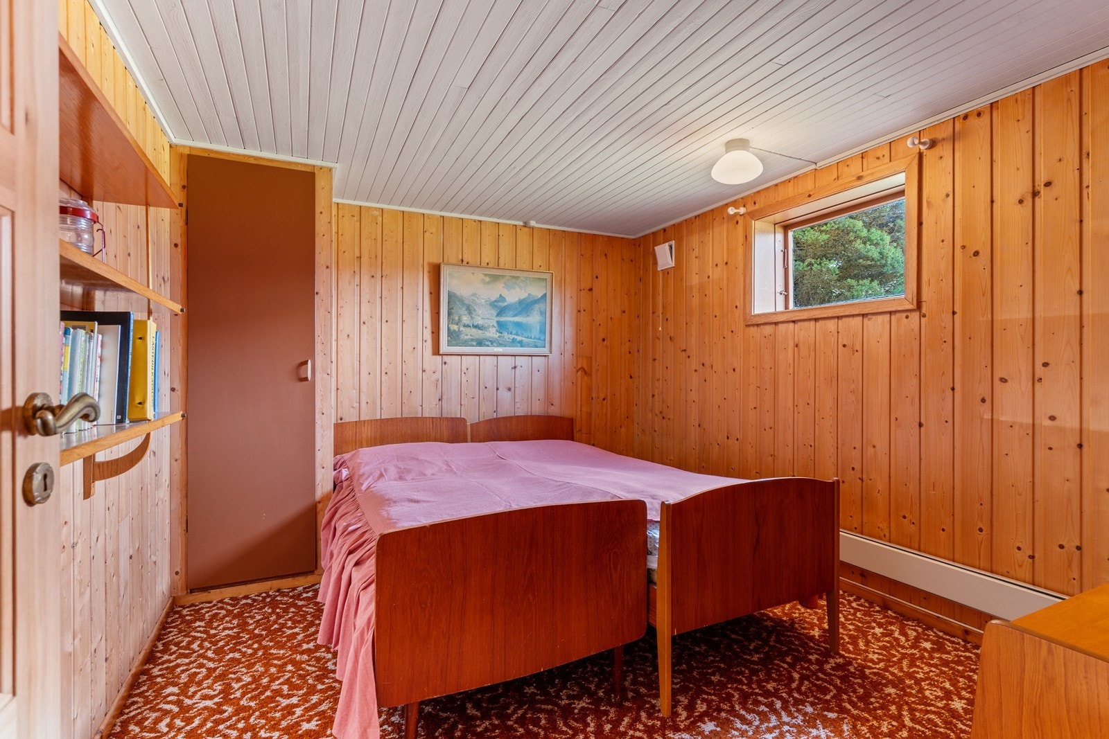 Rom i kjeller disponert som soverom Galleribilde
