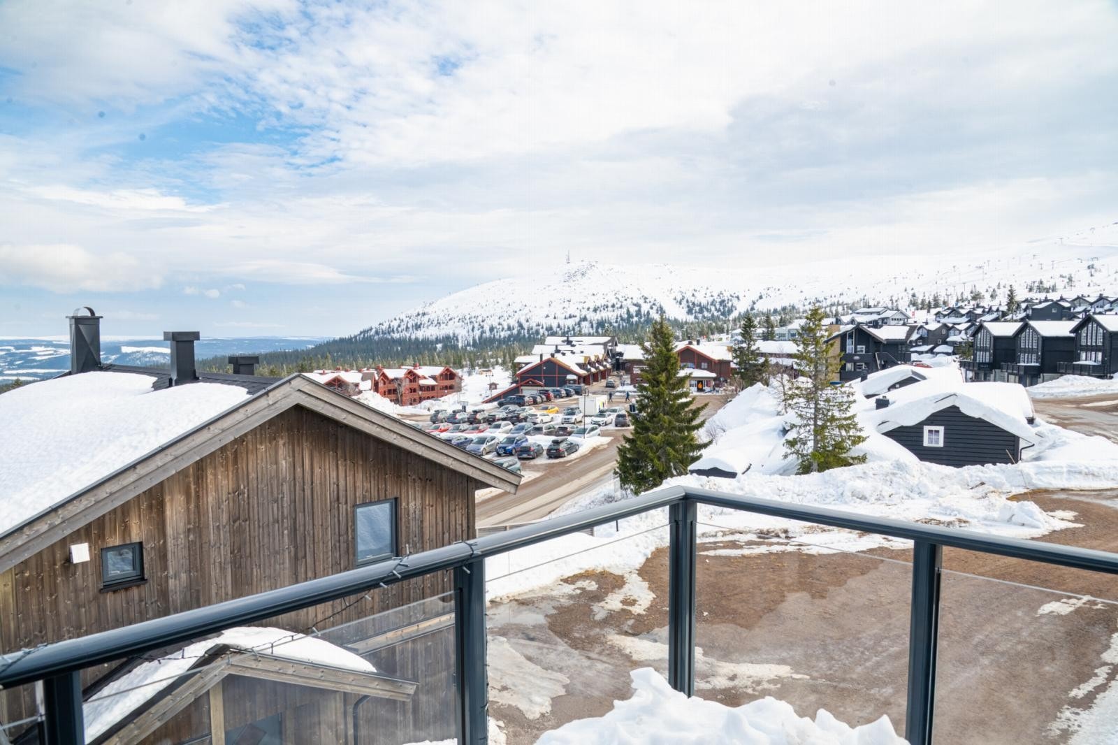 Utsikt fra balkong Galleribilde