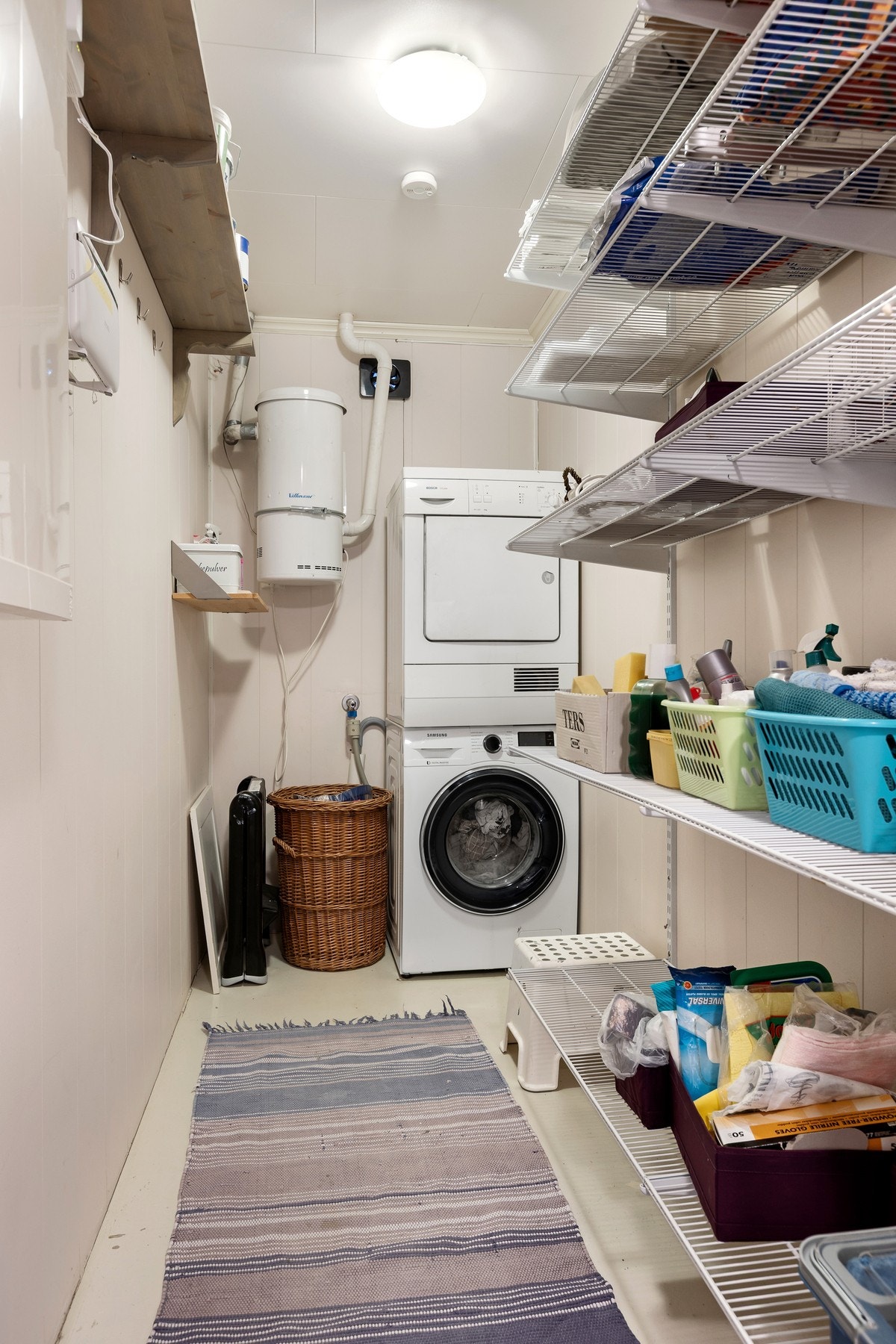 Vaskerom/bod i underetasjen Galleribilde