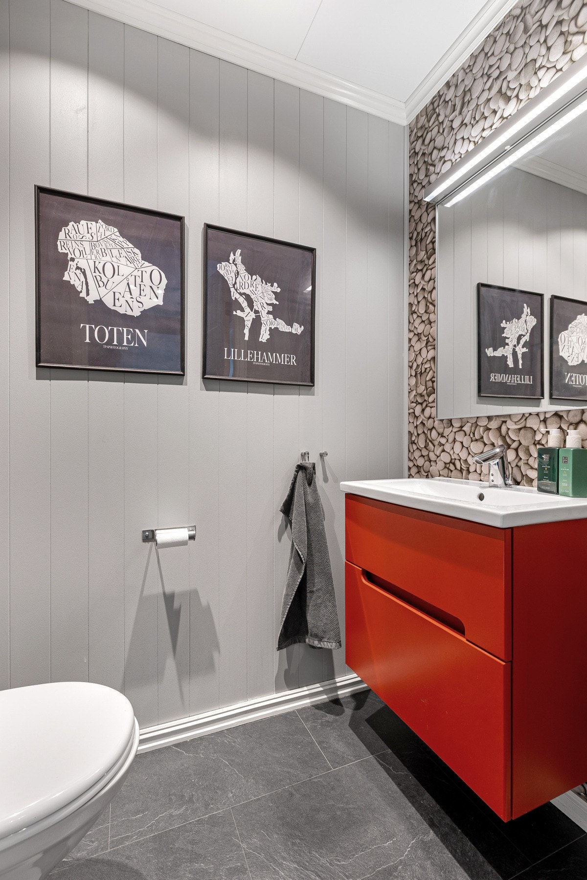 Separat WC-rom i 1. etasje Galleribilde