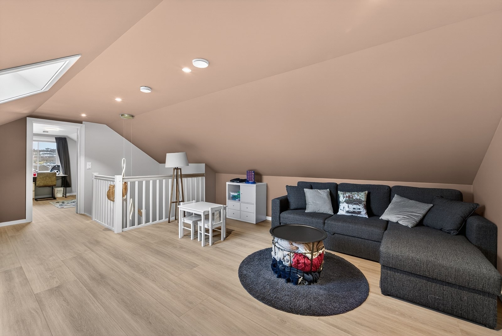 Loftstue Galleribilde