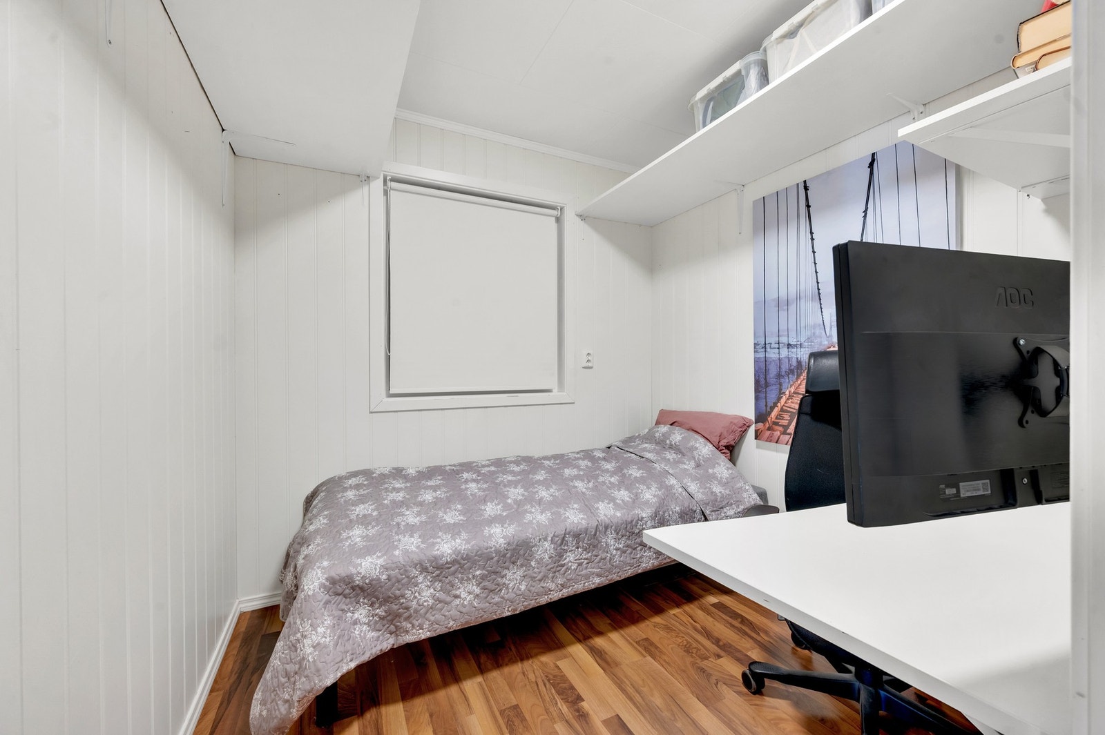 Bod er i dag innredet som hjemmekontor med en gjesteseng. Galleribilde