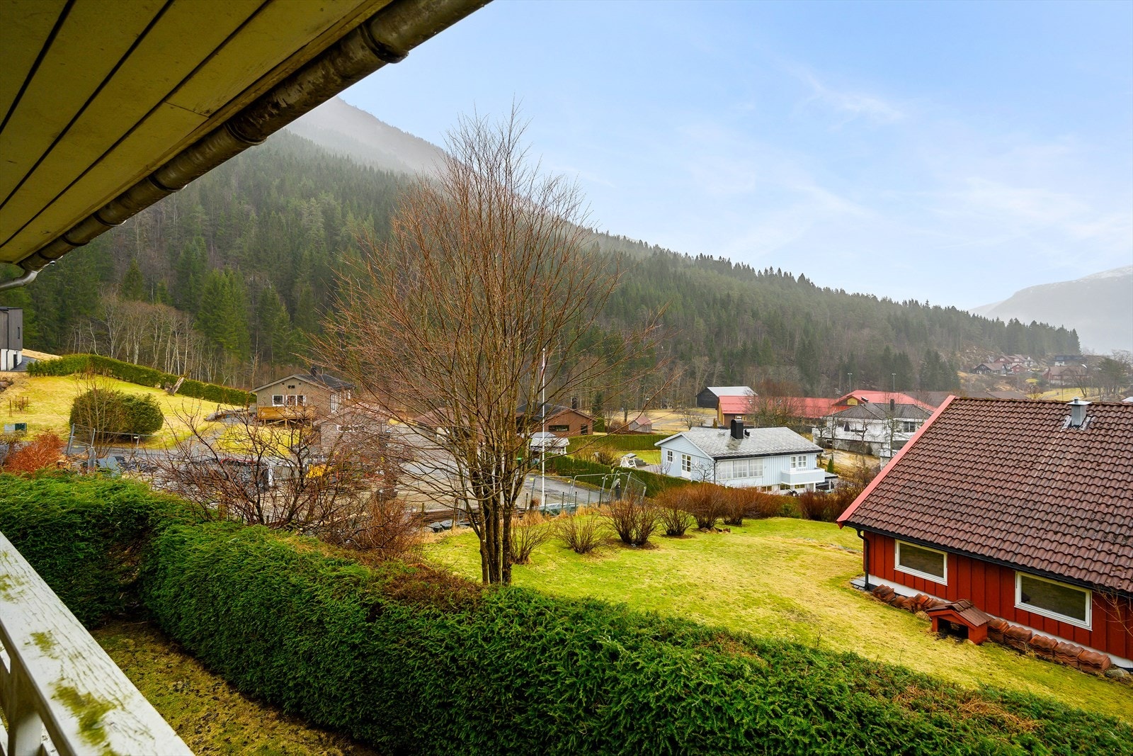 Veranda med tilkomst fra kjøkken og hovedsoverom Galleribilde