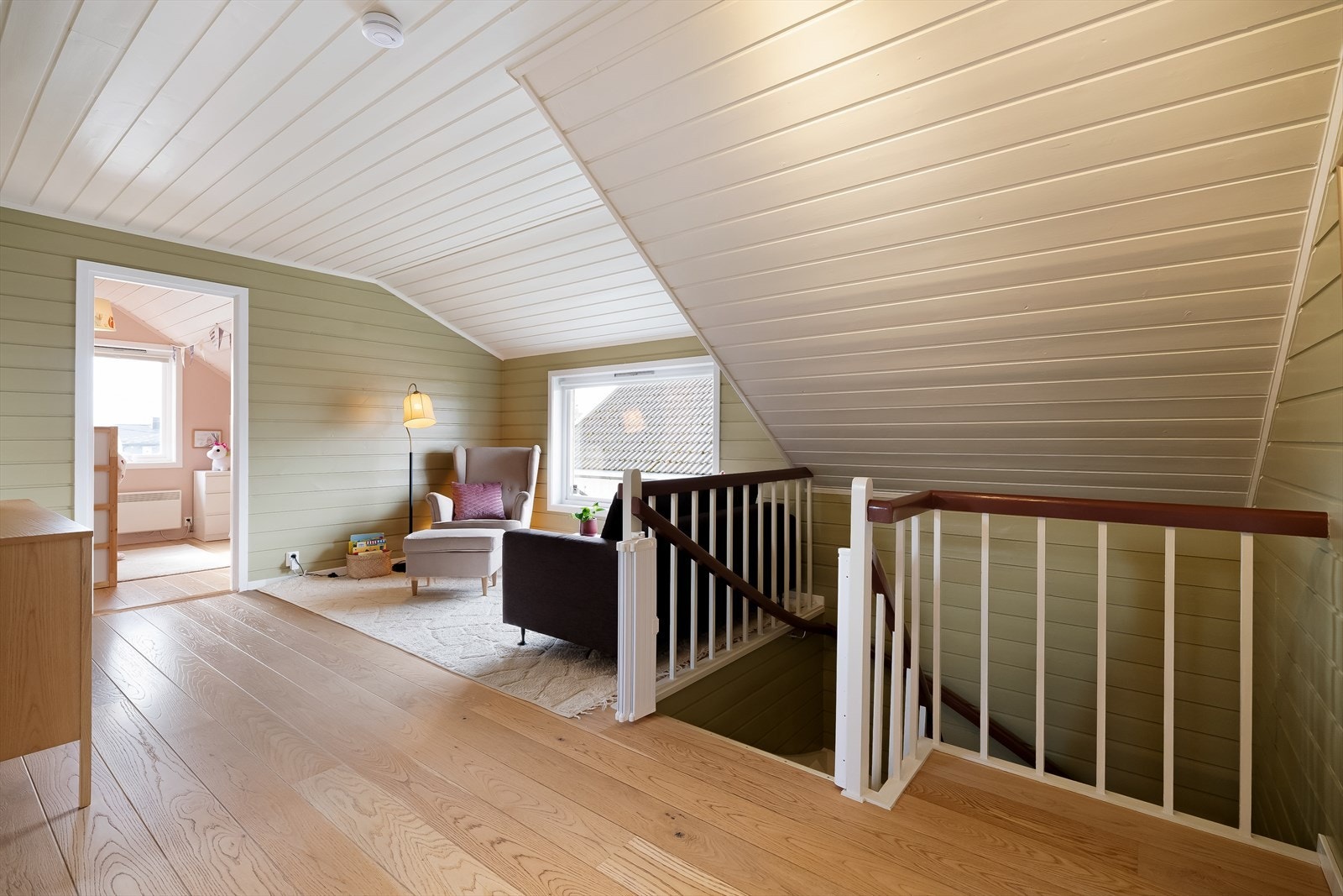 Egen loftstue i 2. etasje Galleribilde