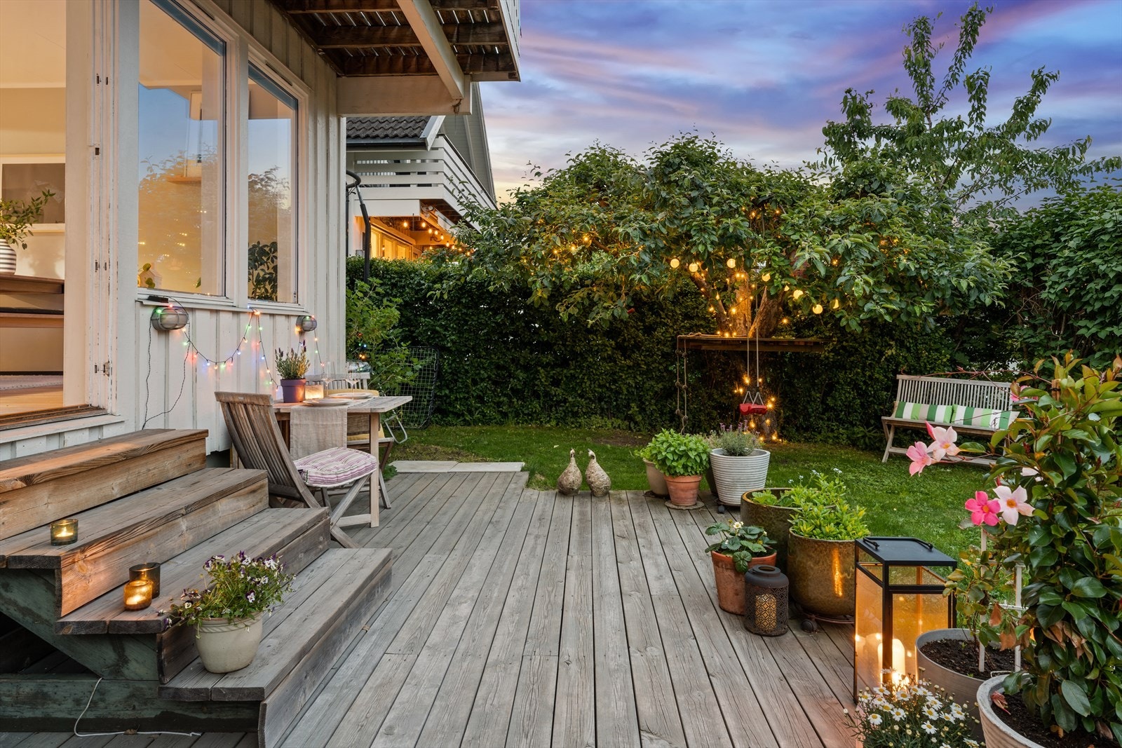 Terrasse med utgang fra stue på ca 22kvm Galleribilde