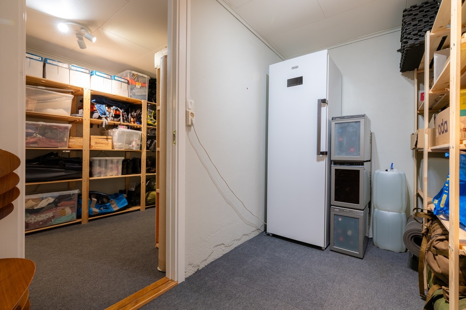 Nåværende har valgt å sette et ekstra kjøleskap nede i boden Galleribilde