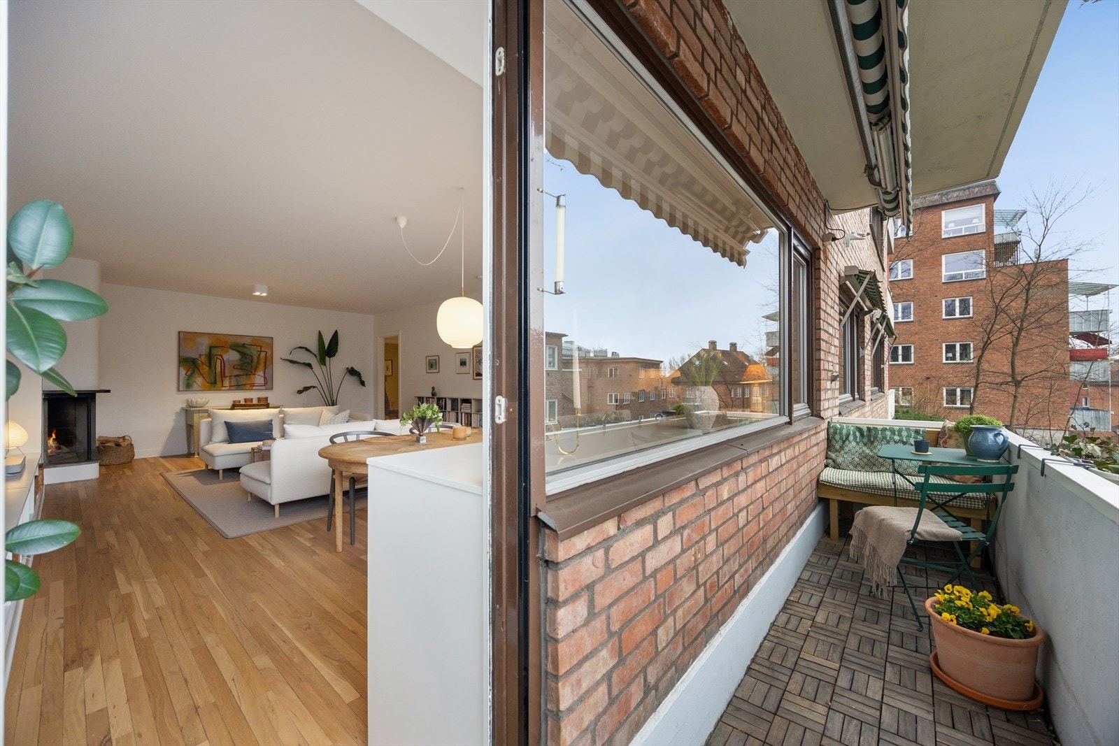 Elektrisk markise. Galleribilde