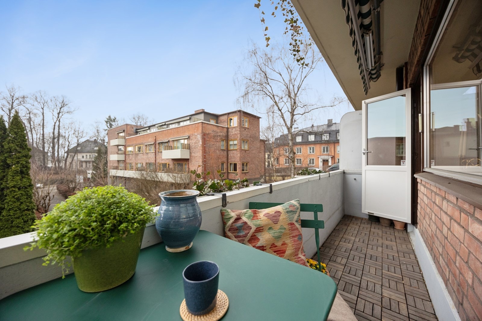 Leiligheten ligget godt tilbaketrukket i rolige omgivelser. Galleribilde