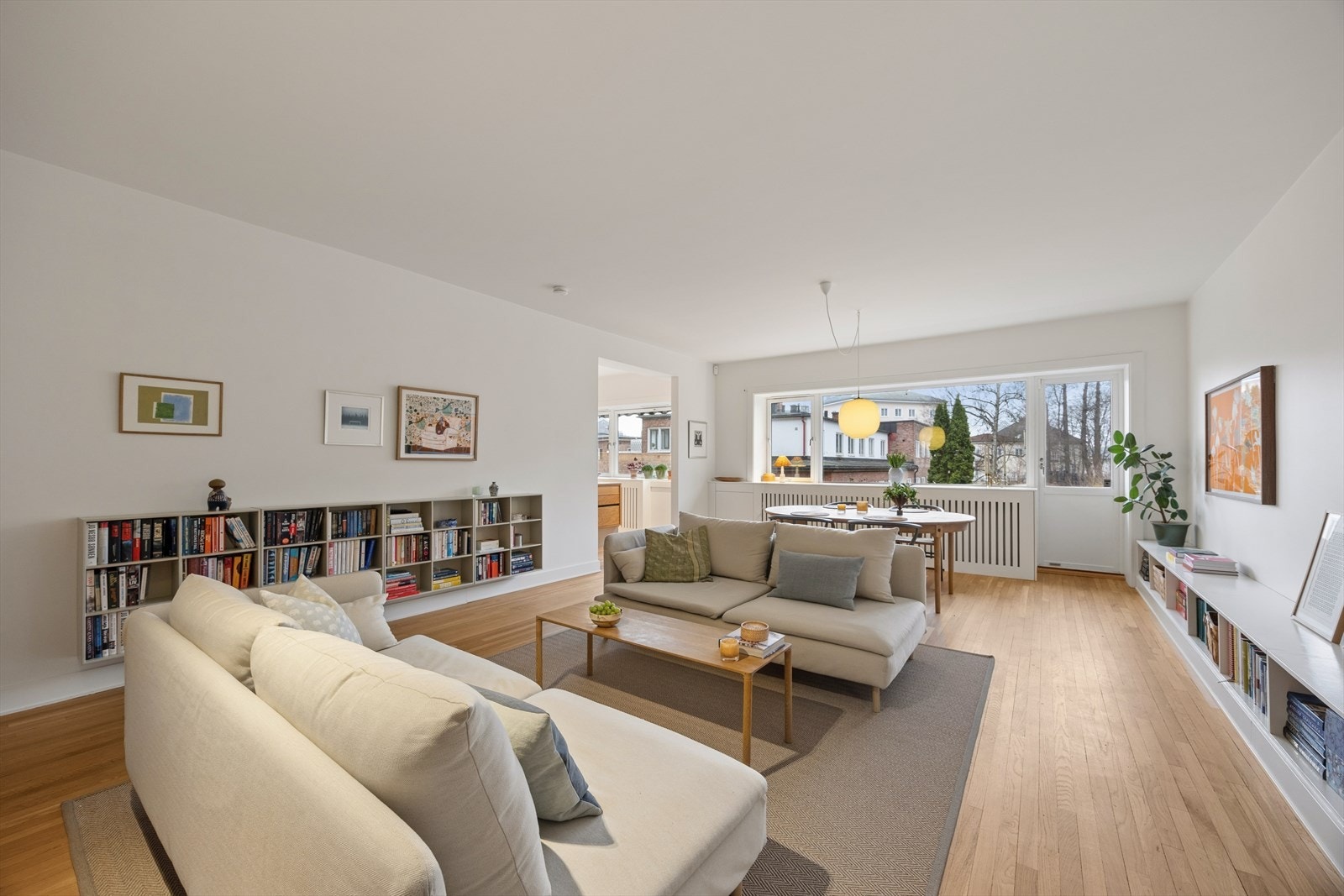 Vegger og himling ble malt i 2024. Galleribilde