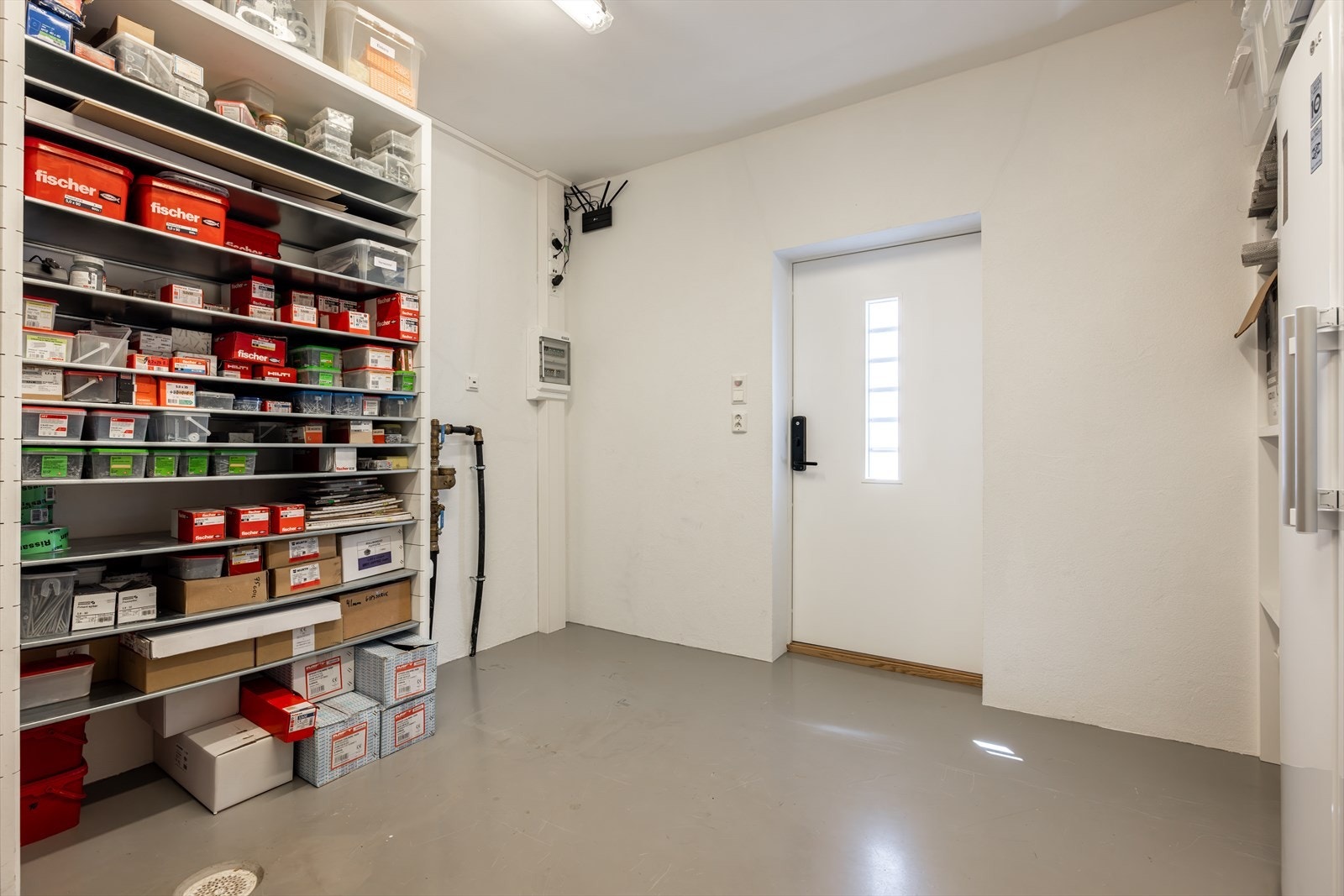 Denne boden i anneksets 1. etasje er isolert og har varmekabler. Galleribilde