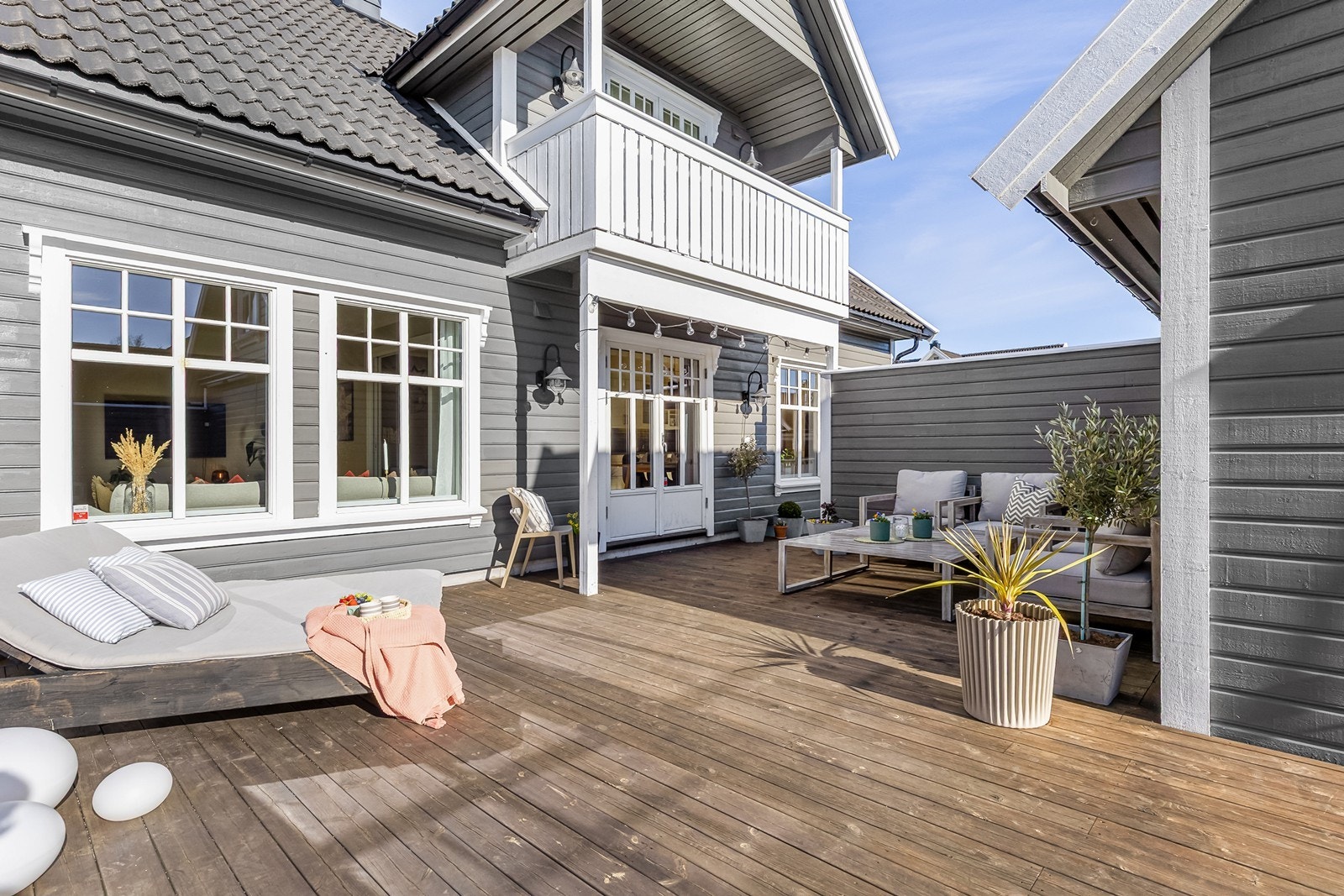 Her er det god plass til å skape et hyggelig uterom Galleribilde