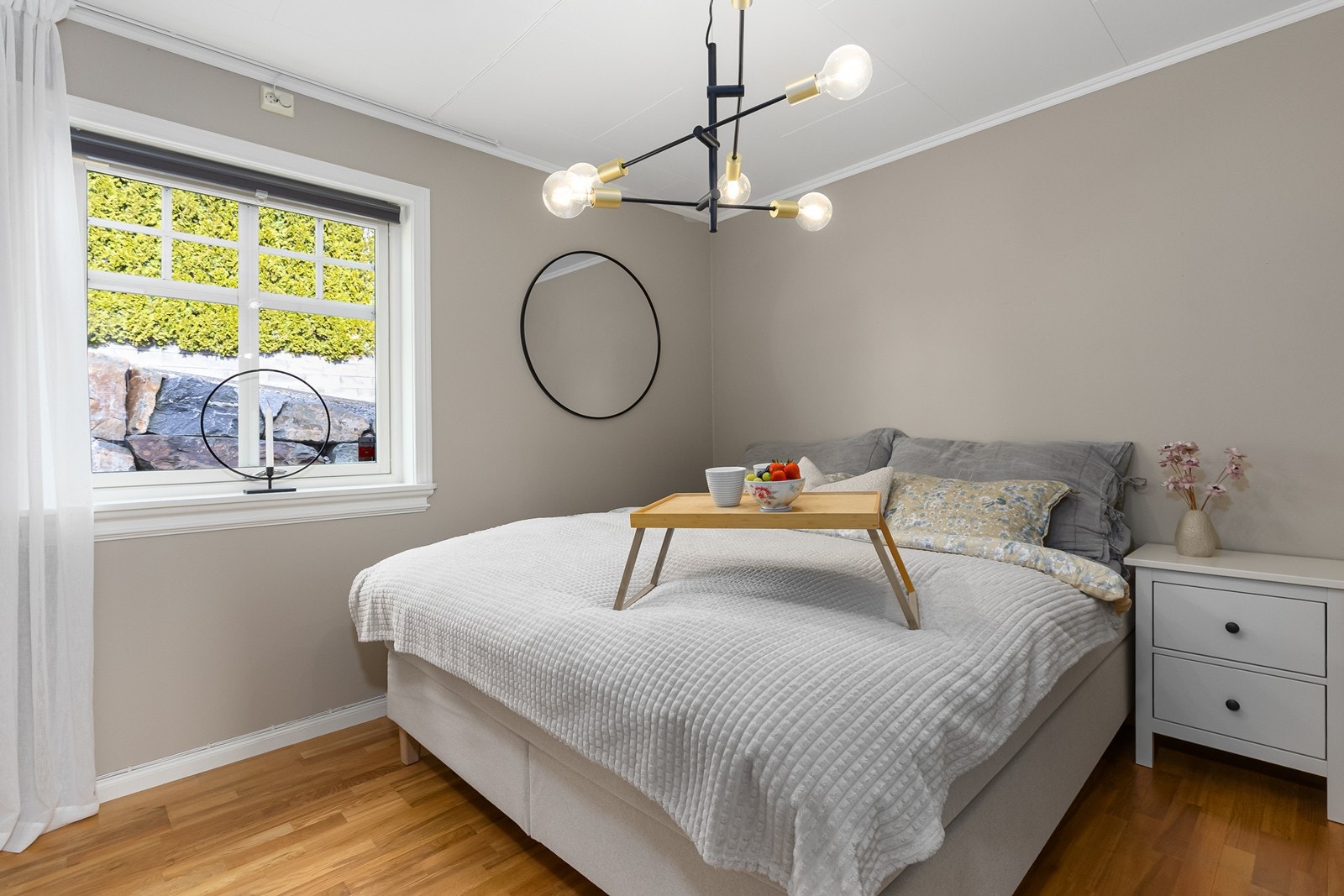 Hovedsoverom med adkomst fra stuen Galleribilde