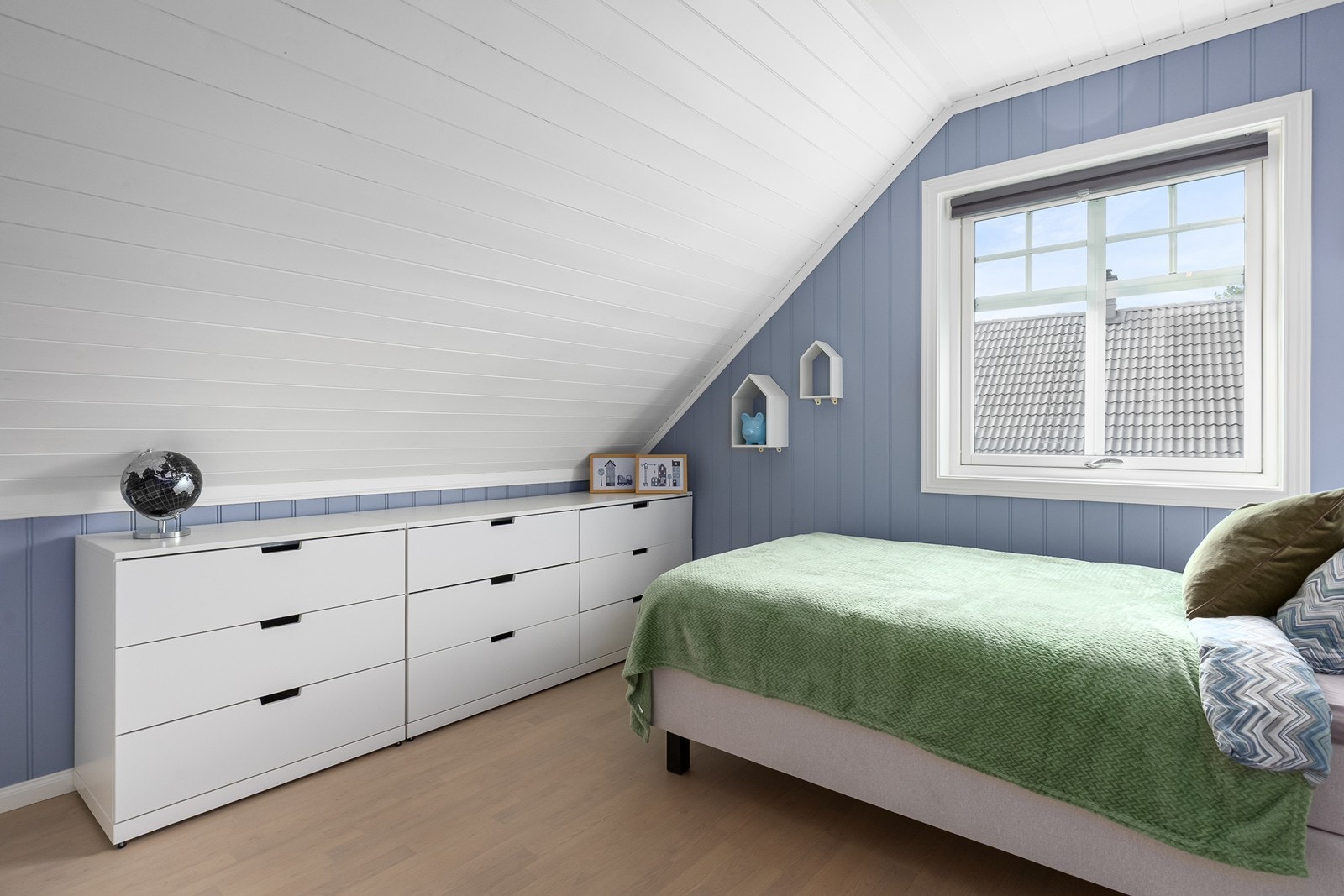 Plass for å innrede med kommoder Galleribilde