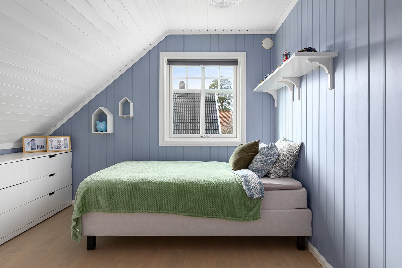 Soverom med innebygd garderobe Galleribilde