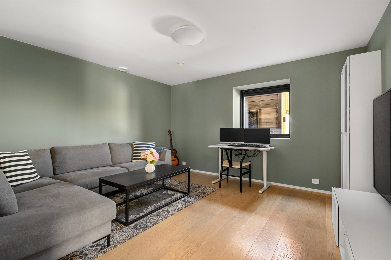 Tv-stue, som man kan man bruke som gjesterom om man ønsker. Galleribilde