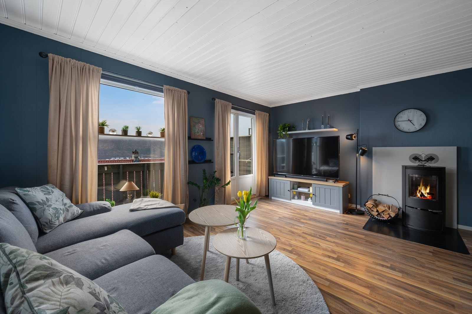 - Peisen varmer effektivt opp boligen, og bidrar til lavere strømkostander - Galleribilde