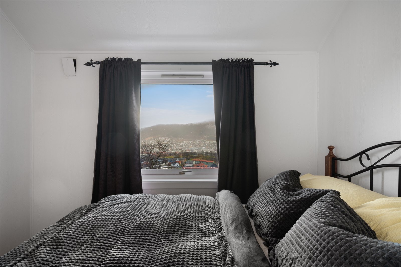 - Tenk å våkne til denne nydelige utsikten! - Galleribilde