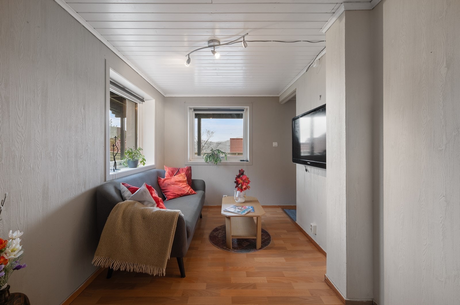 - Kjellerstuen er ikke godkjent for varig opphold iht. byggetegninger - Galleribilde