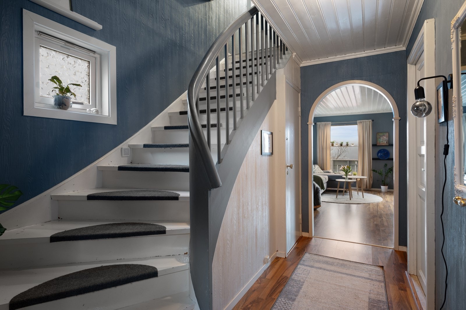 - Vi beveger oss vider opp i loftsetasjen - Galleribilde