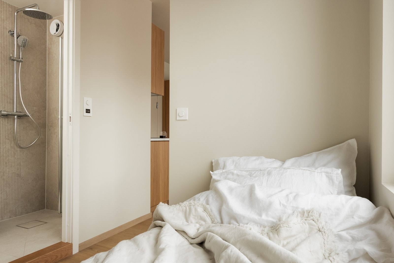 Inngang til bad ved sovealkove Galleribilde