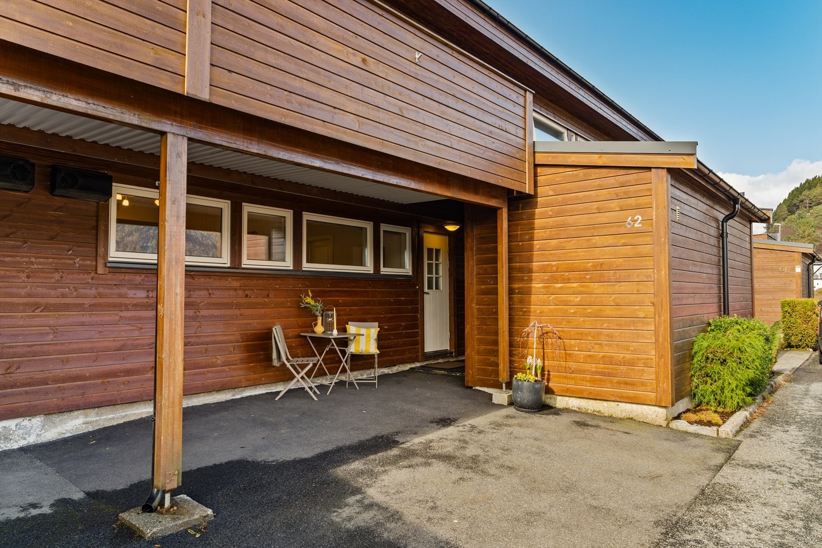 Det er også mulighet til å parkere like utenfor boligen Galleribilde