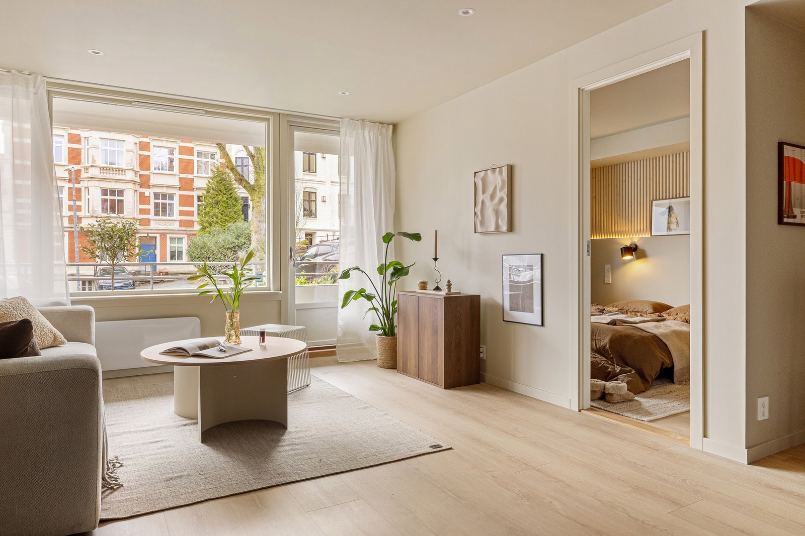 Det er innfelte downlights i tak. Galleribilde