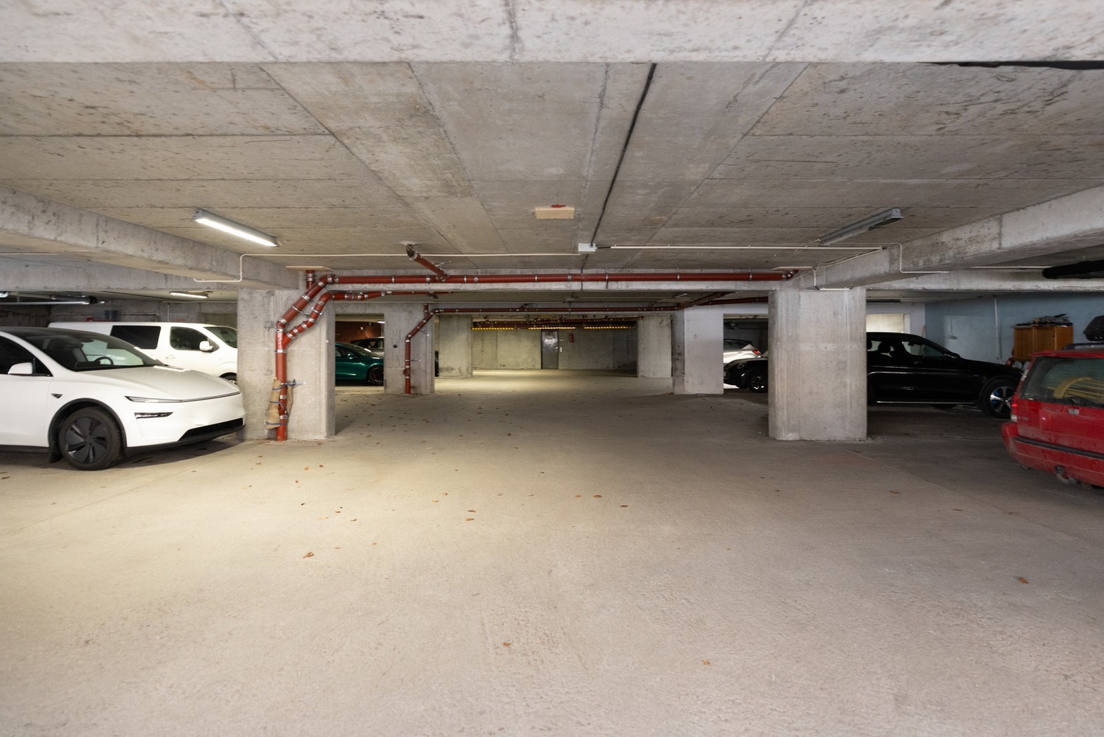 Leiligheten disponerer én plass i borettslagets garasjeanlegg. Galleribilde