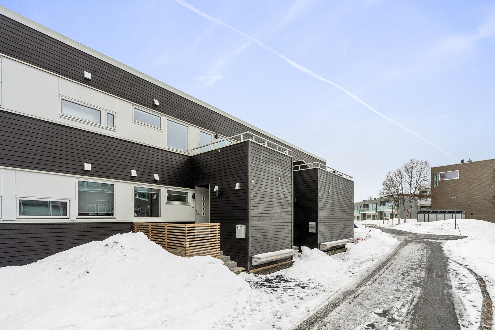 Det er flotte felles uteområder for alle beboere i nabolaget, som ivaretas og vedlikeholdes av velforeningen