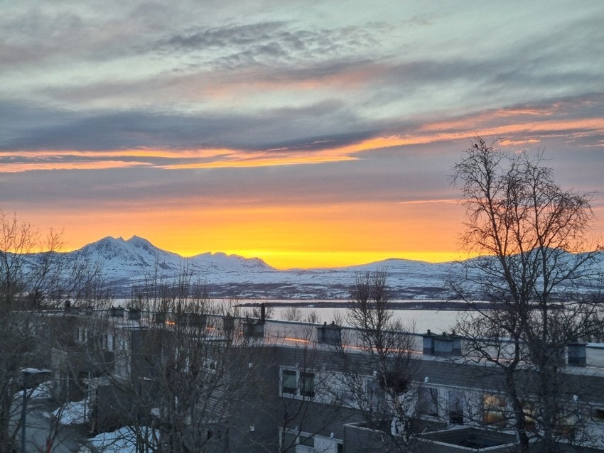 Meget fin beliggenhet med fantastisk utsikt! Selgers private foto.