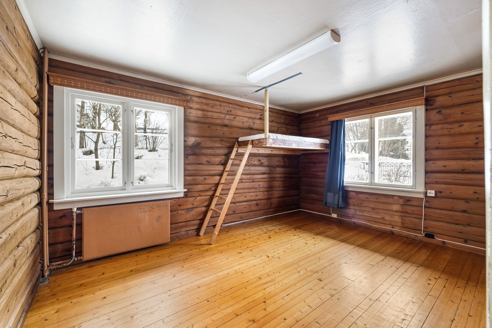 (Soverom 1) Hovedetasjen inneholder to soverom med gode størrelser og fleksible bruksmuligheter. Galleribilde