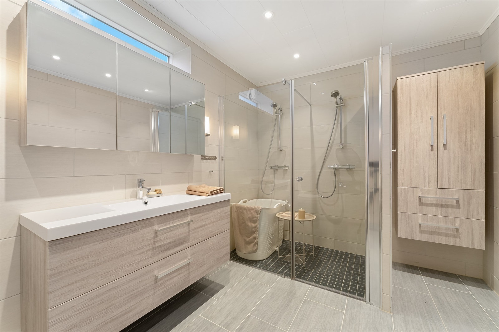 Badet er lyst og delikat. Galleribilde