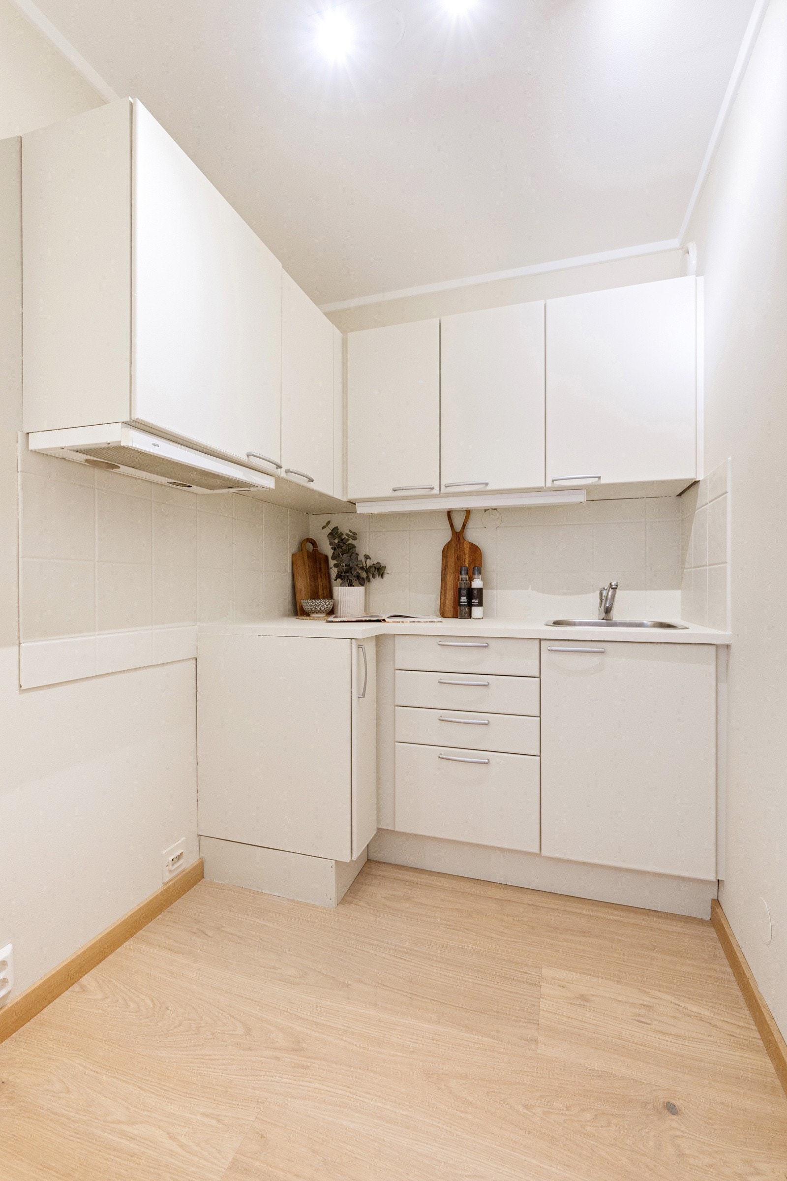 Opplegg for komfyr og kjøleskap. Galleribilde