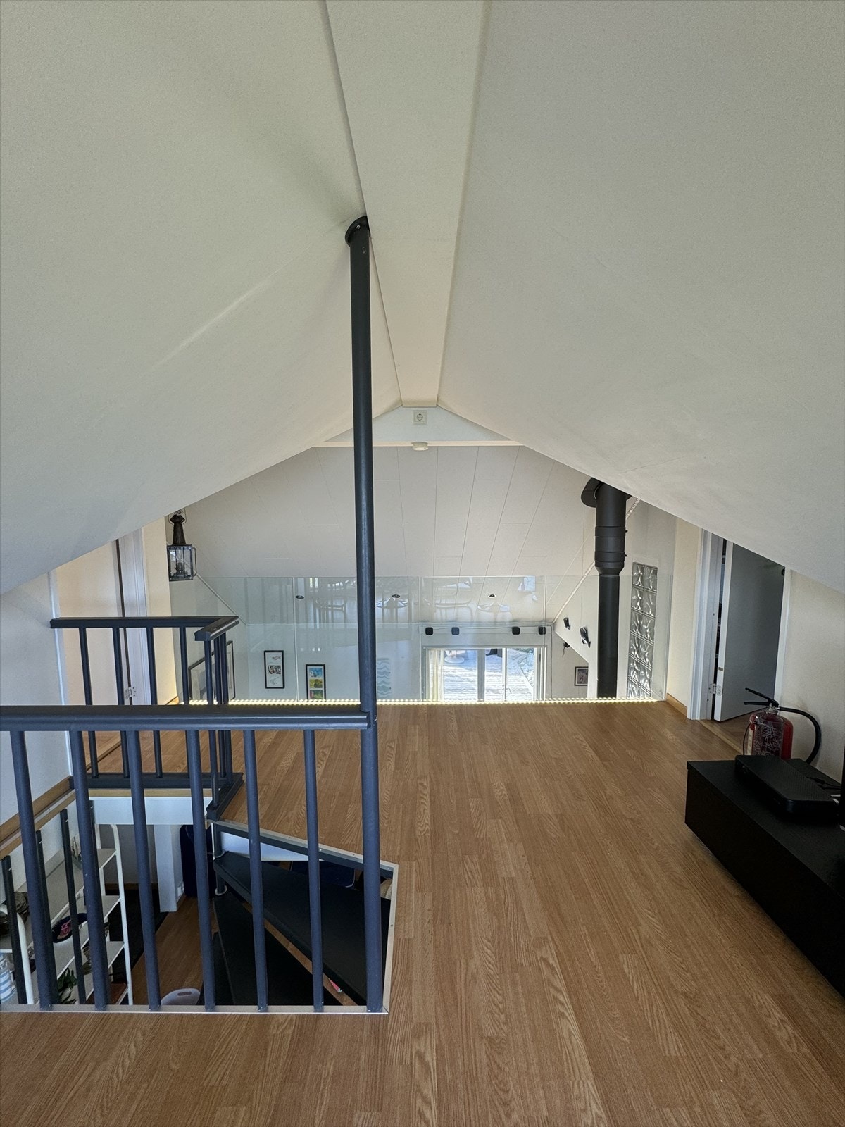 Del av loftstue Galleribilde