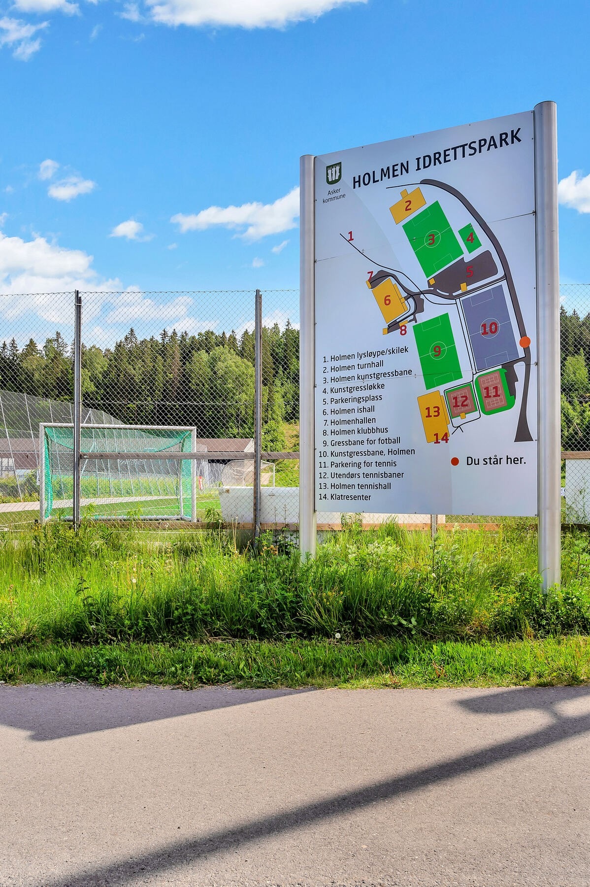 Idrettssentrum på Holmen med et rikt utvalg av idretter. Galleribilde