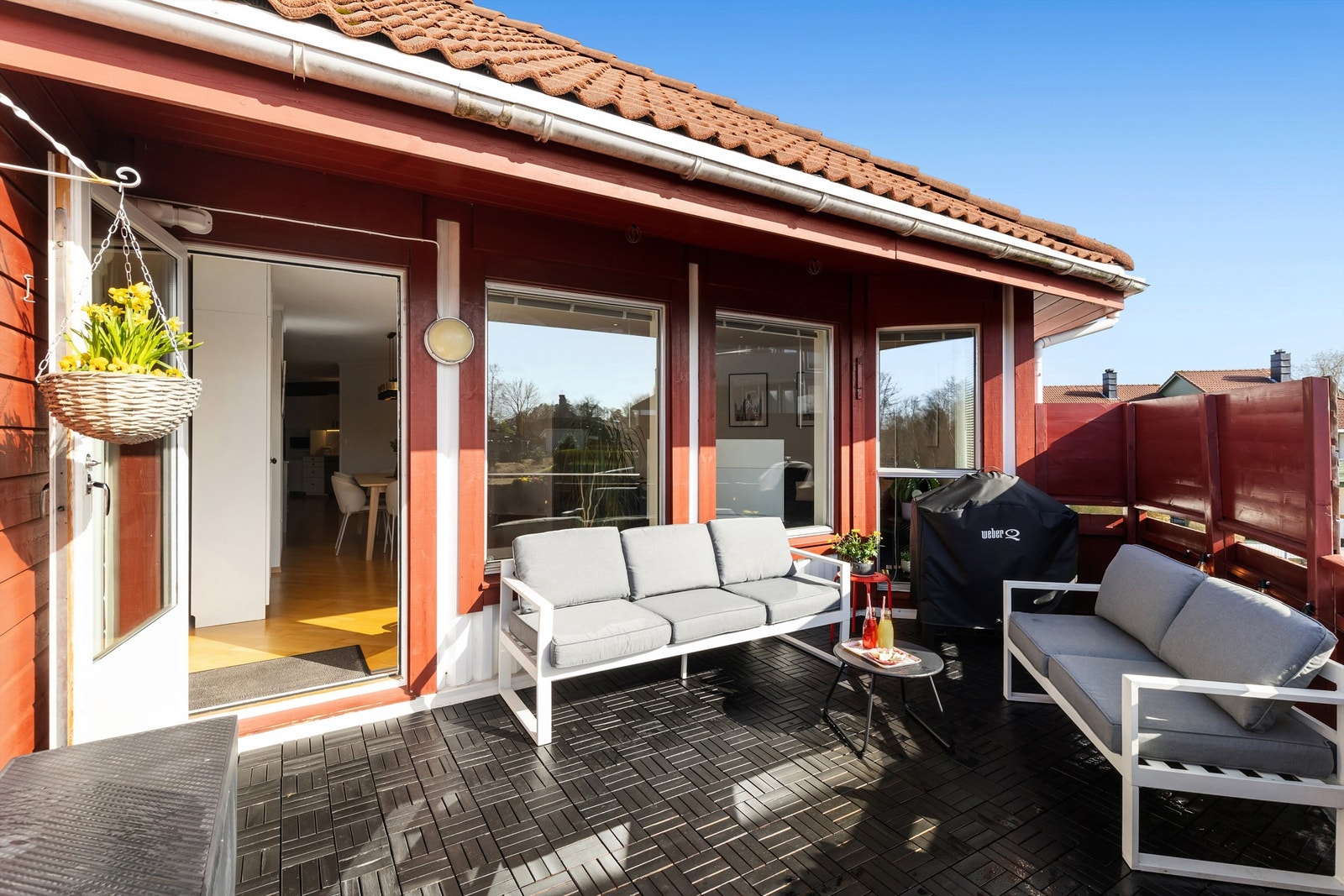 Fra stuen er det utgang til en romslig balkong på ca. 15 m². Galleribilde