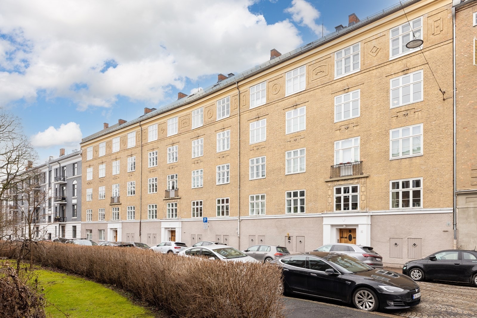 Bygget har vakker fasade. Galleribilde