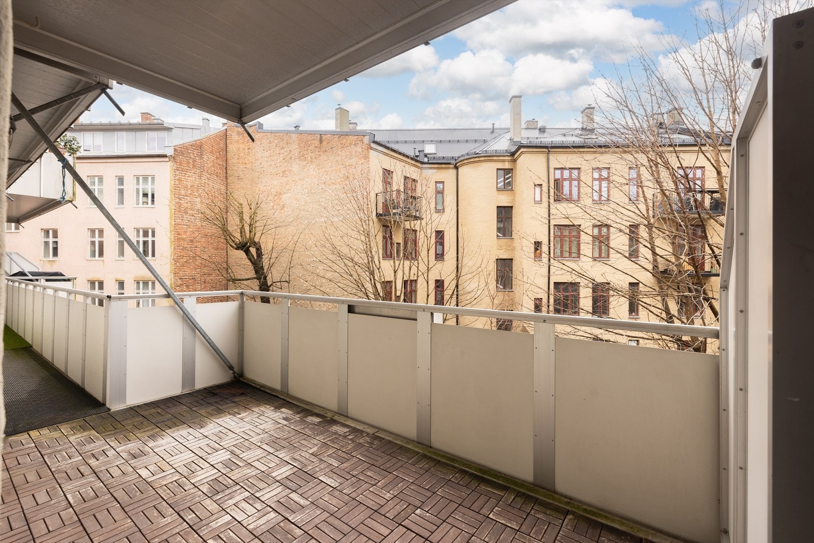 Belkongen. Galleribilde