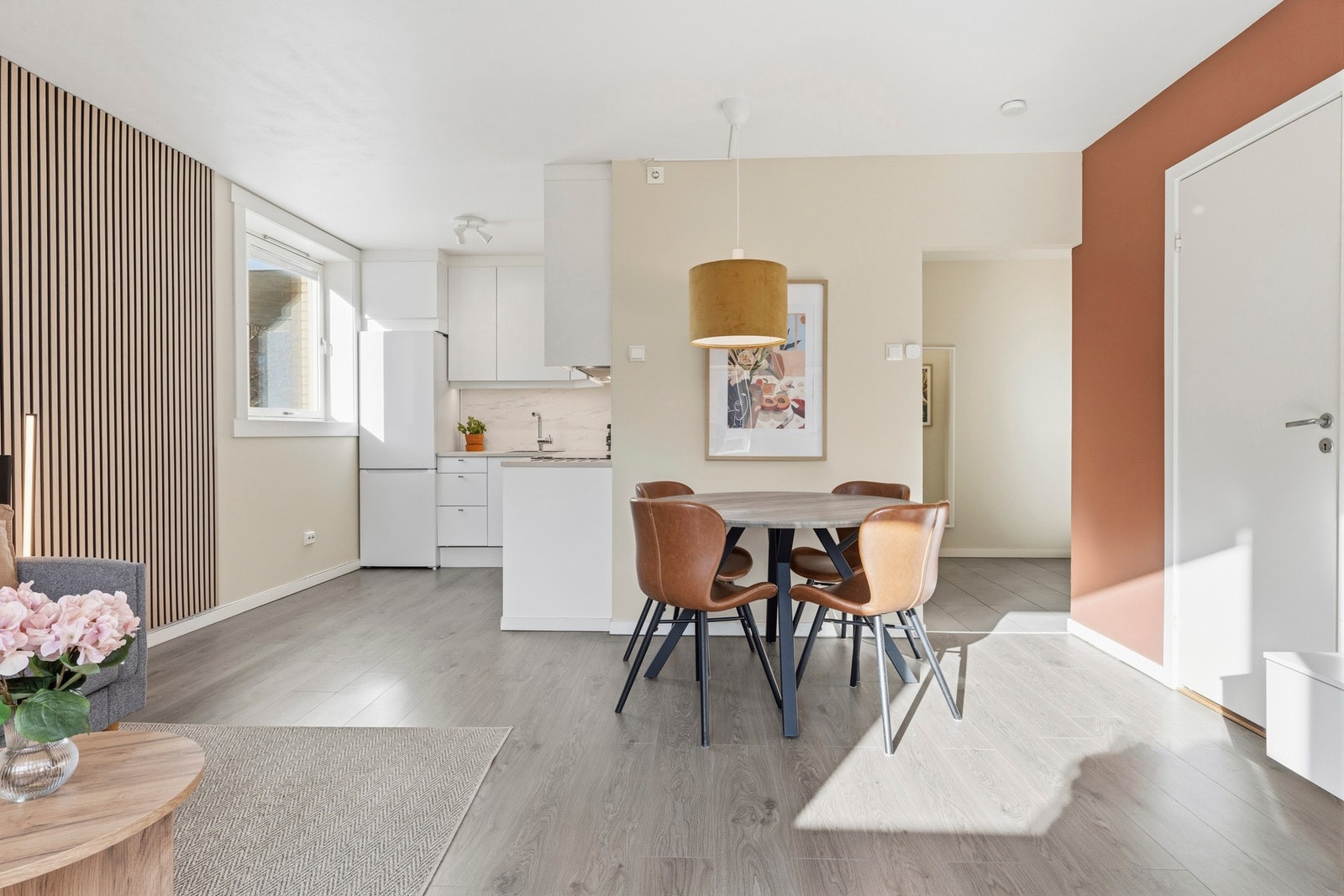 Her kan du enkelt innrede med både sofagruppe og spiseplass Galleribilde