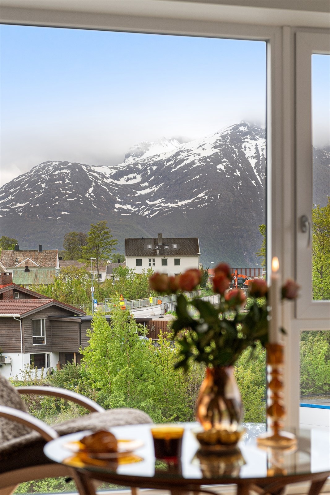 Utsikt mot flotte fjell Galleribilde