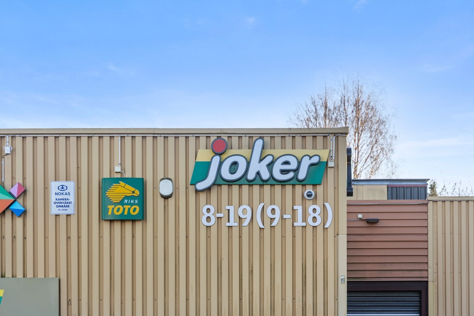 Nærmeste nærbutikk, Joker og bussholdeplass ligger en kort gåtur unna Galleribilde