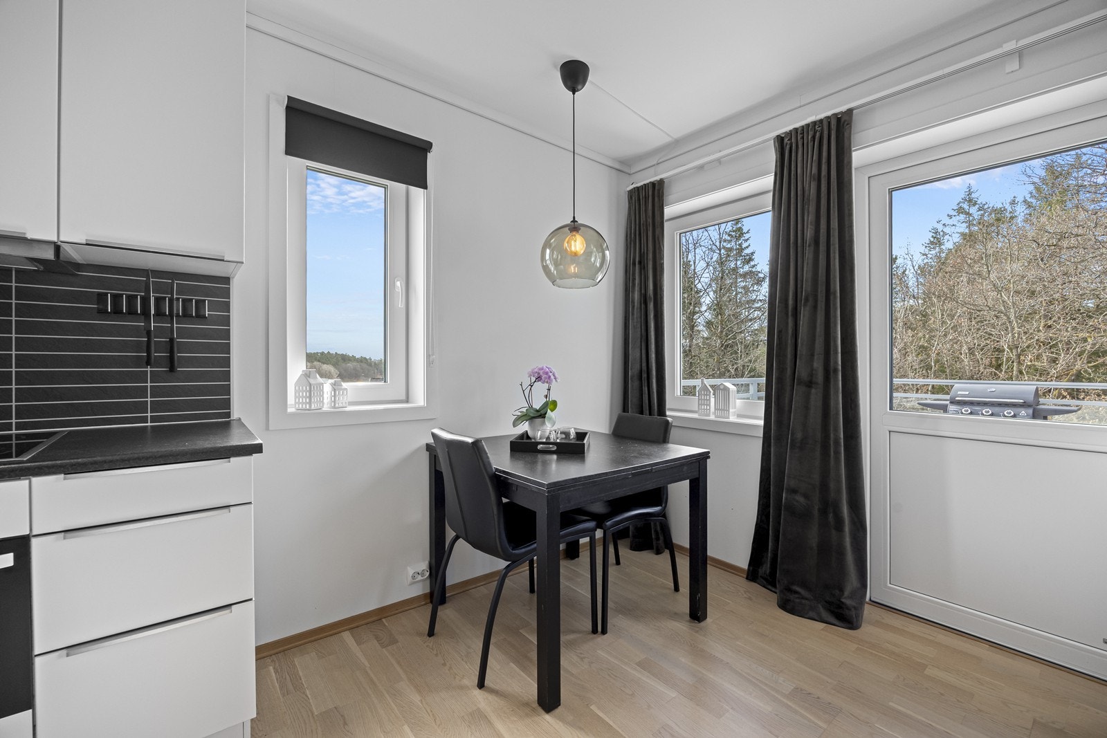 Plass til spisebord. Galleribilde