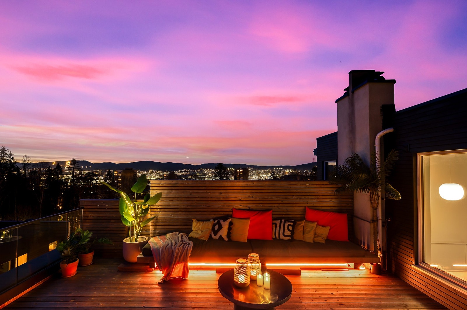 Kveldsbilde fra terrassen Galleribilde