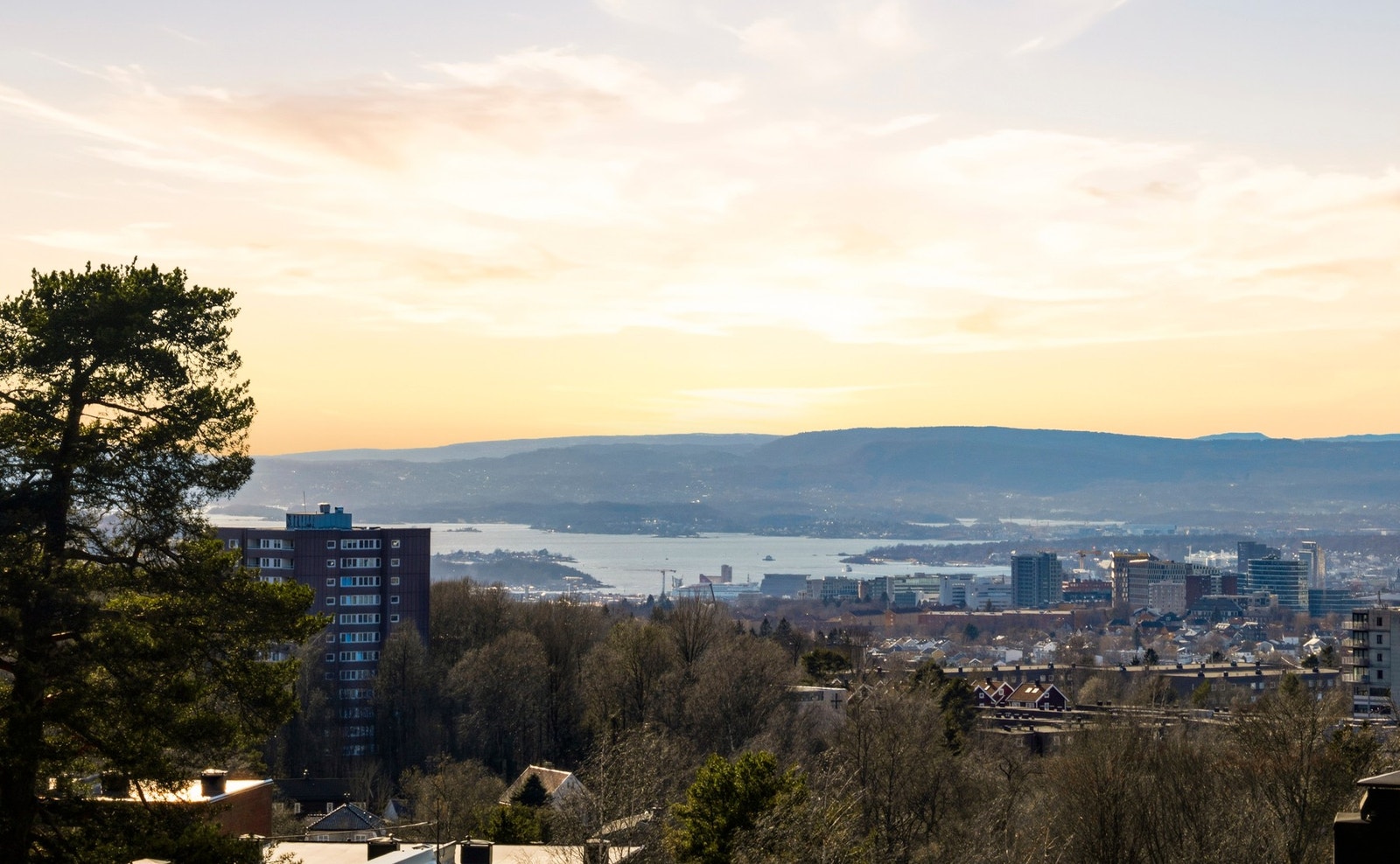 Nydelige utsikt fra takterrassen. Galleribilde